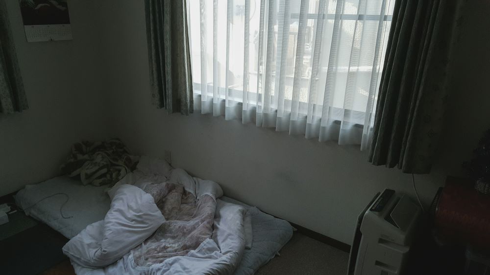 Contoh Kamar Minim Ventilasi dan Lembap