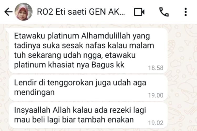 (Ilustrasi Testimoni Ibu Eti mengonsumsi susu kambing Etawaku Platinum, Sumber: AI Google Gemini)